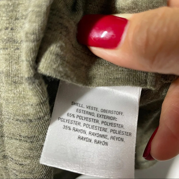 Akemi+Kin Faux Wrap Sleeveless Top size M - Picture 9 of 10